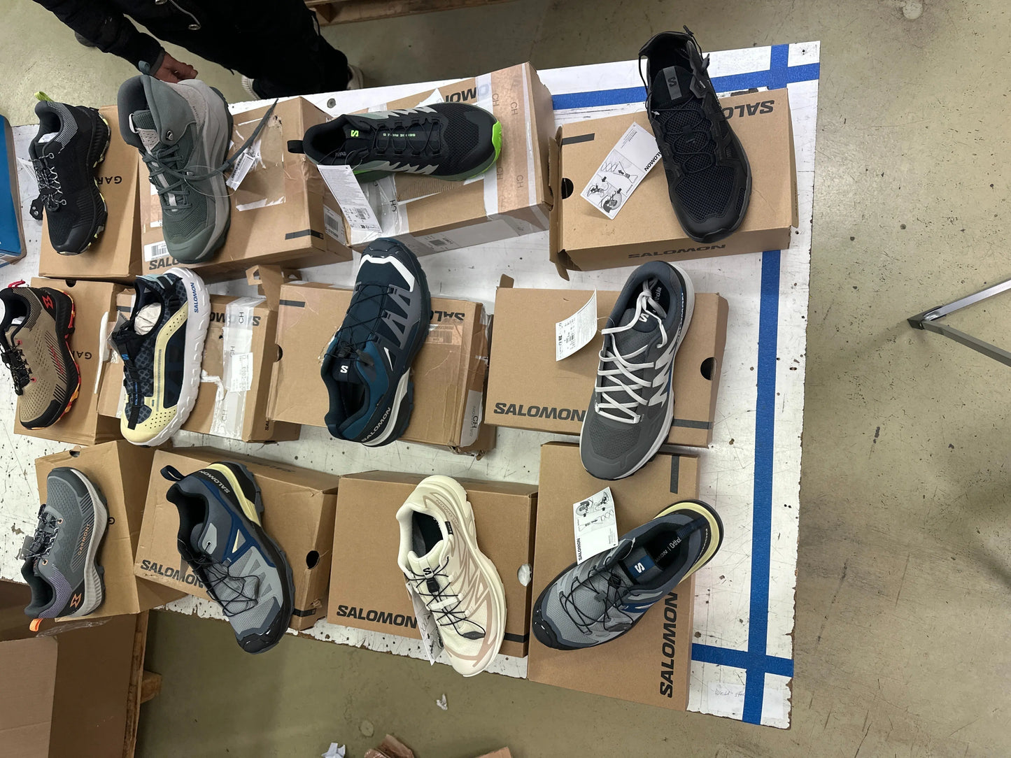 Pallet includes Branded Shoes items (LS-0012)-4