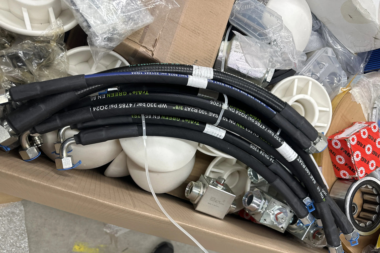 Pallet includes Hardware items (LS-0002)-4