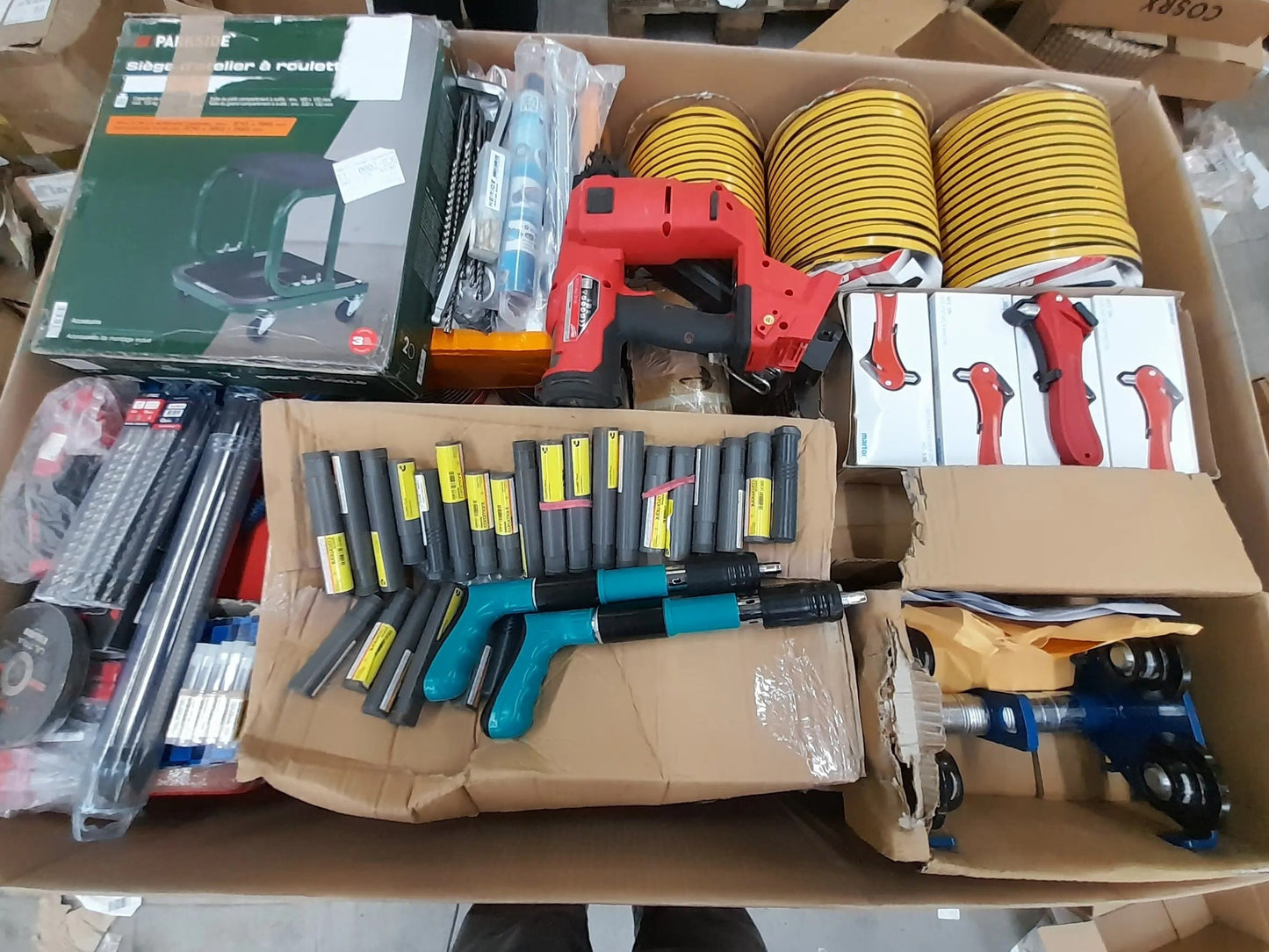 Pallet includes Tools (LS-0044)-4