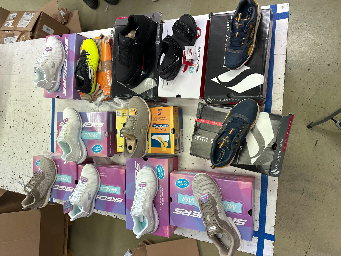 Pallet includes Branded Shoes (LS-0010)-2