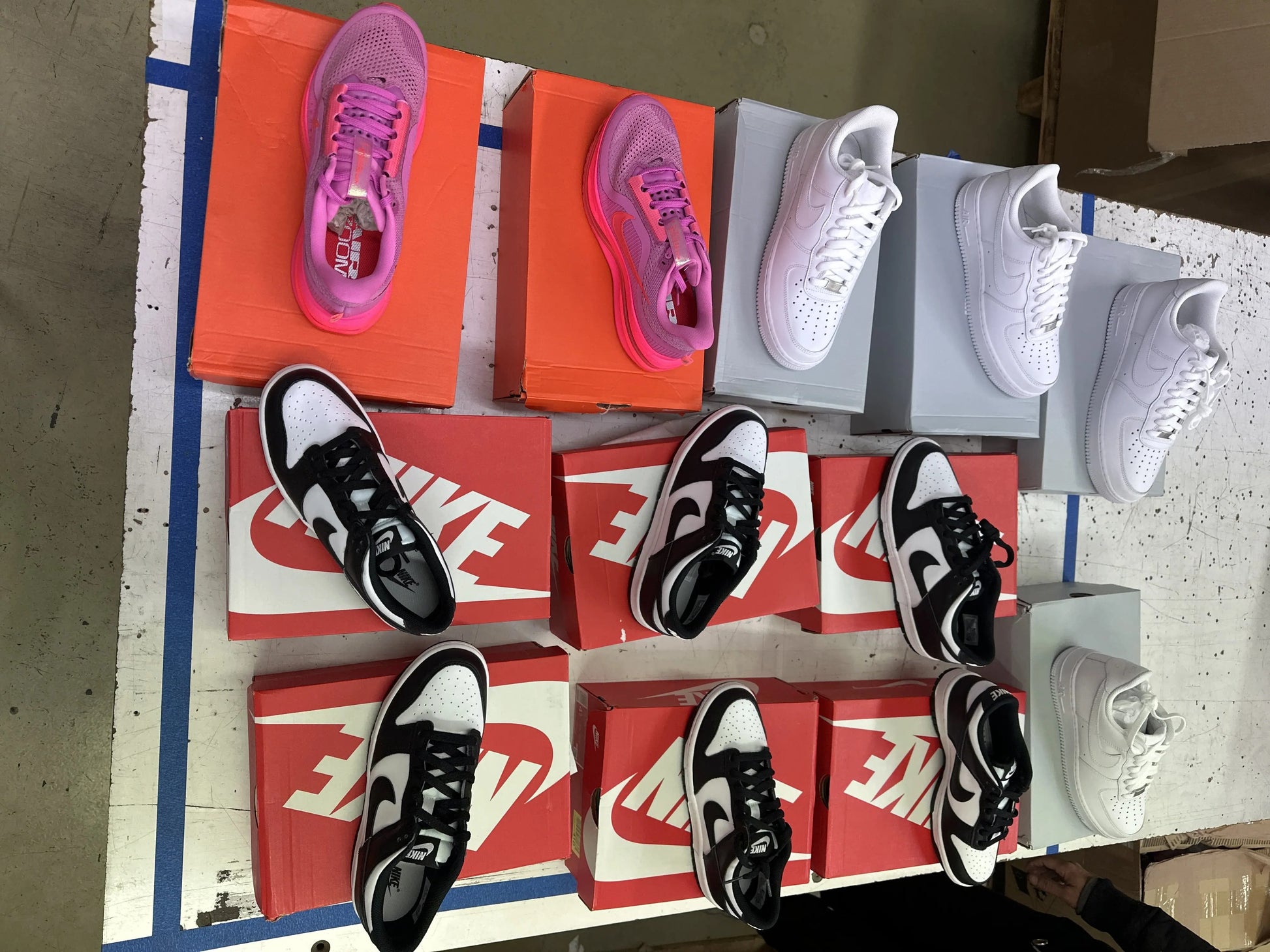 Pallet includes Branded Shoes (LS-0009)-4