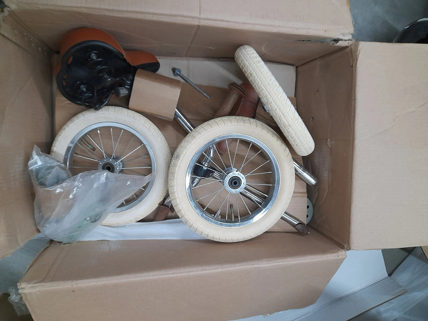 Pallet includes Sport & Fitness items (LS-0020)-2