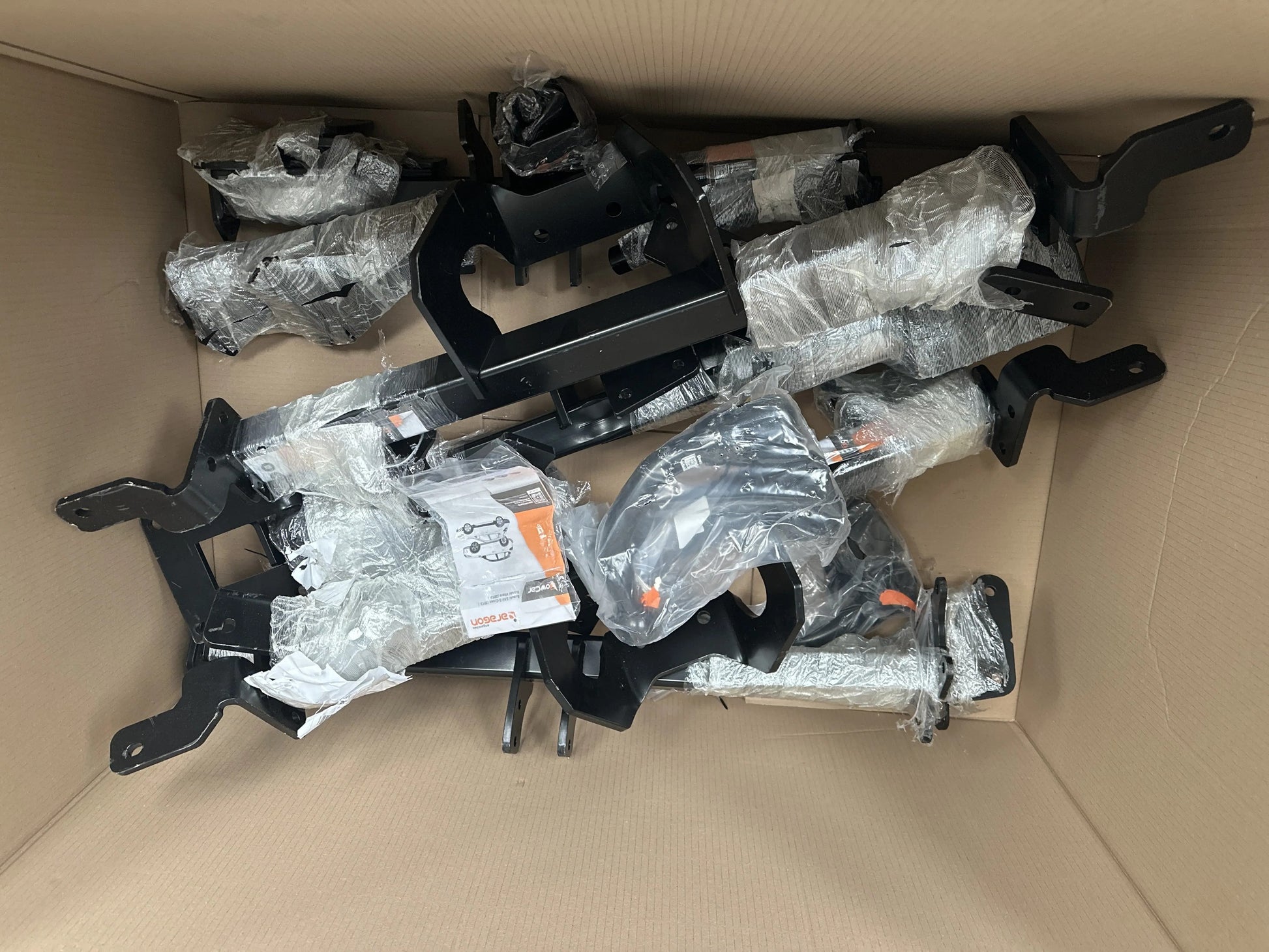 Pallet includes Automotive Parts & Accessories items (LS-0004)-2