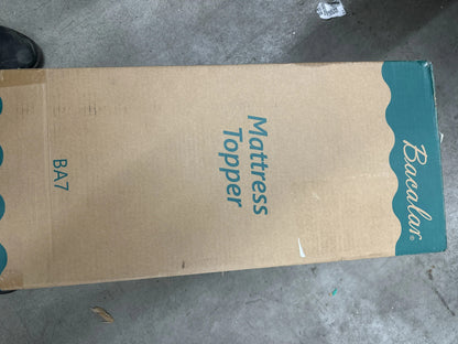 Pallet includes Textiles items (LS-0006)-4