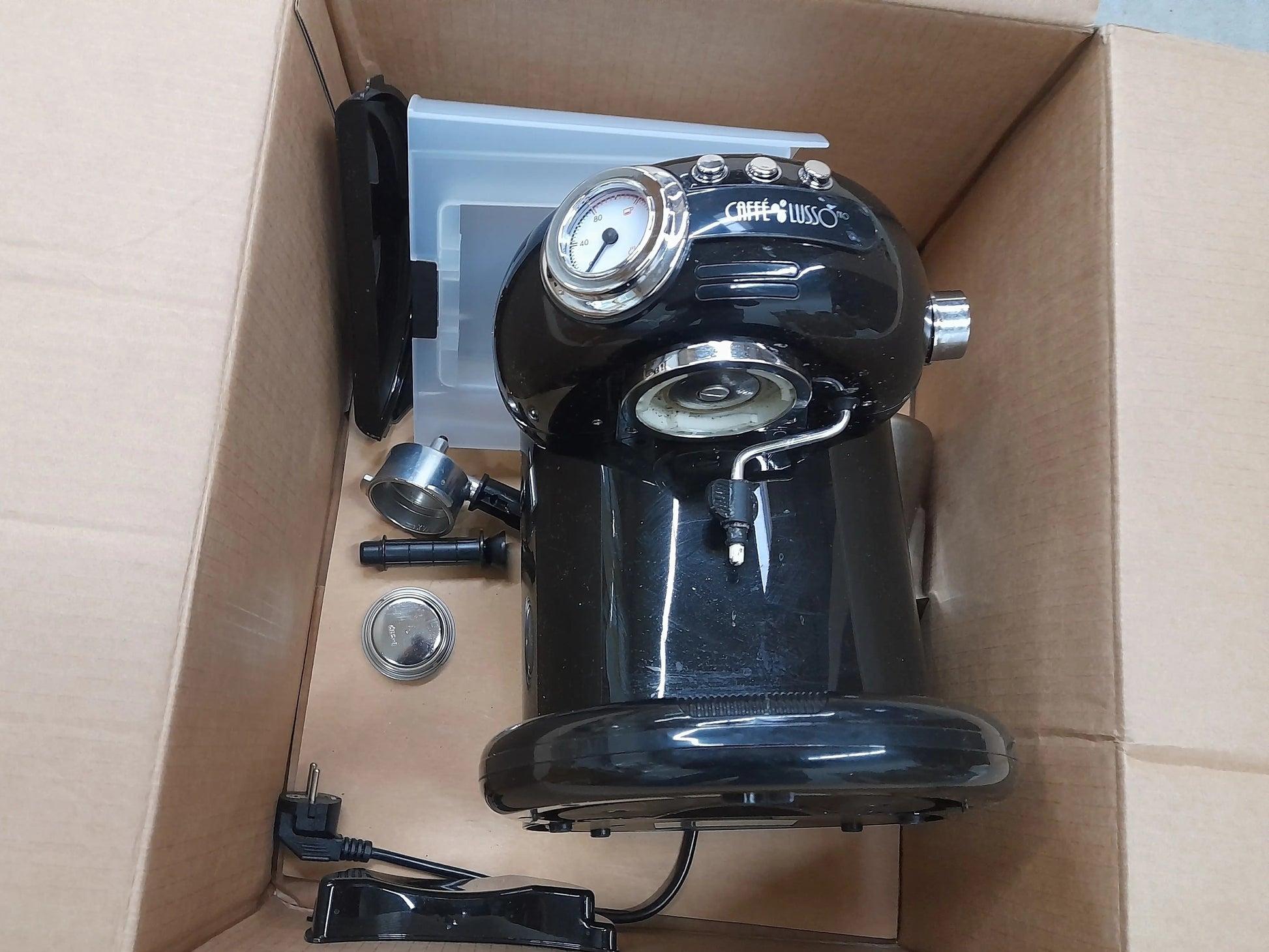 Pallet includes Electric & Electronic Appliances items (LS-0025)-2