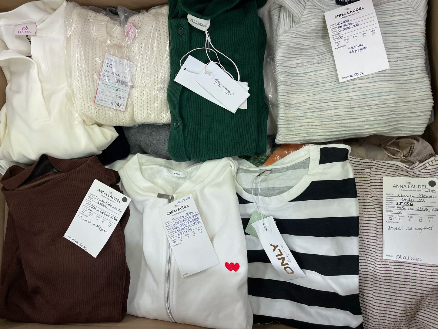 Pallet includes Mix Brand Apparel (LS-0061)-2