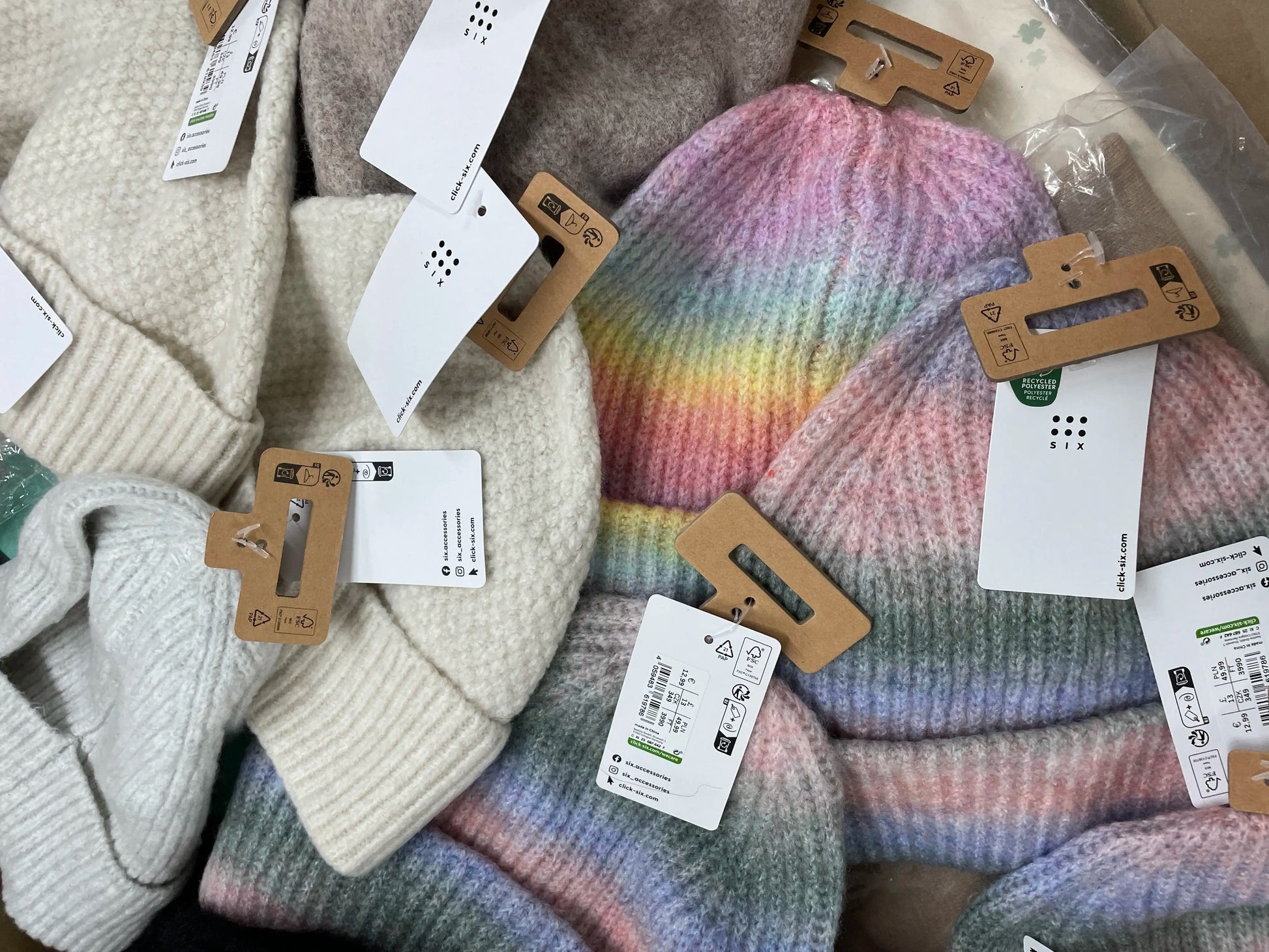 Pallet includes Mix Brand Apparel (LS-0064)-4