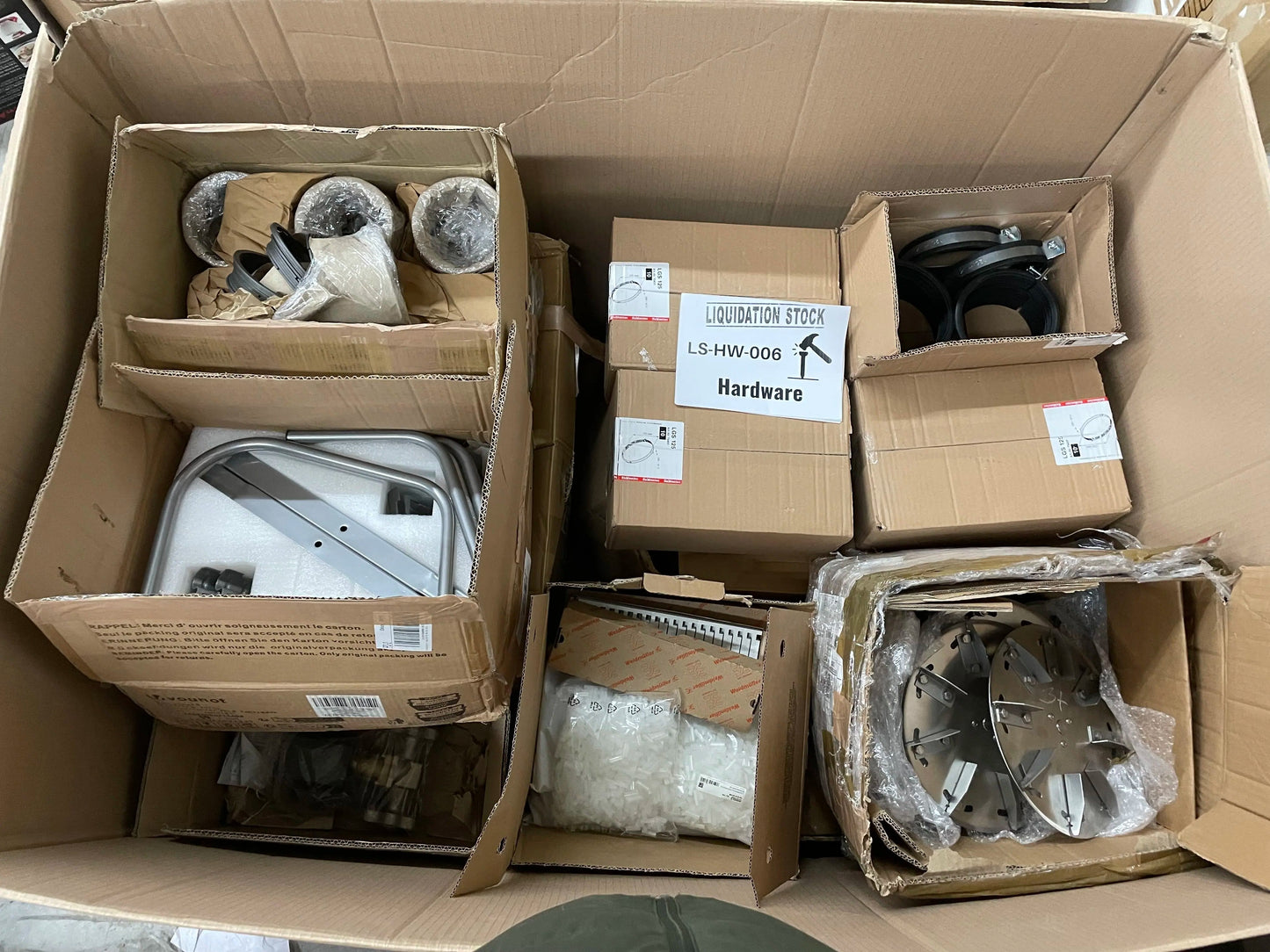 Pallet includes Hardware items (LS-HW-006)-4