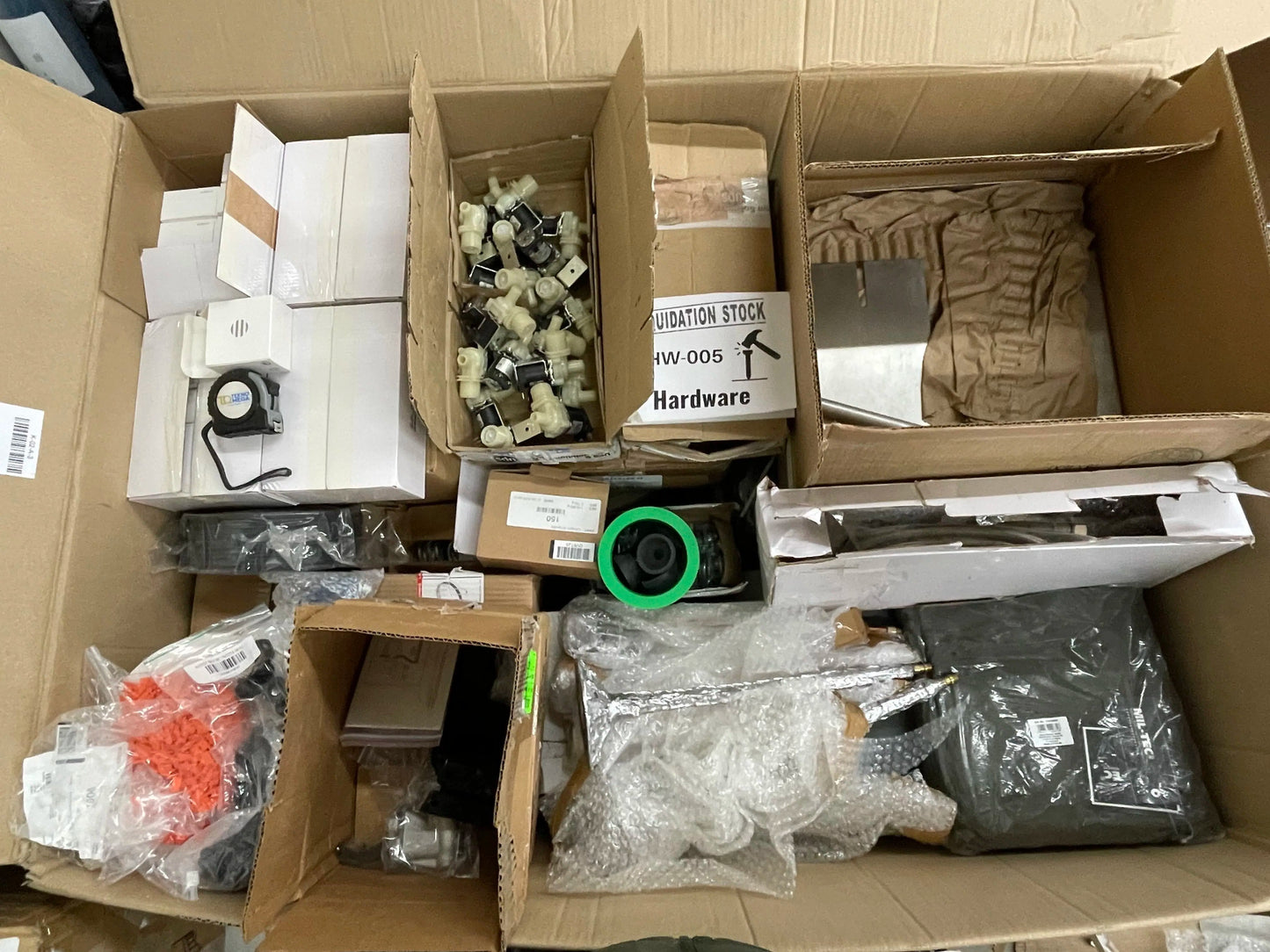 Pallet includes Hardware items (LS-HW-005)-3