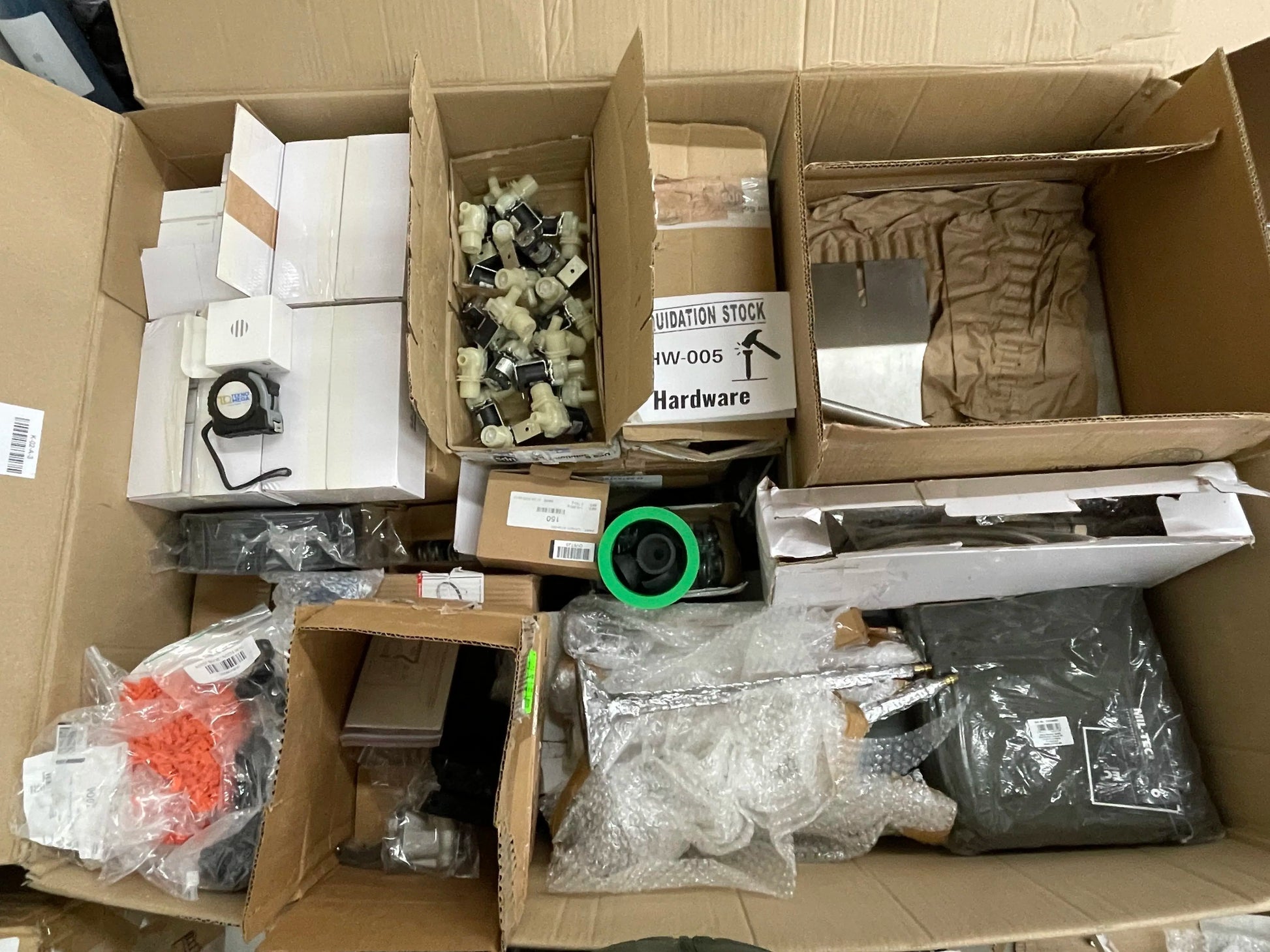 Pallet includes Hardware items (LS-HW-005)-3