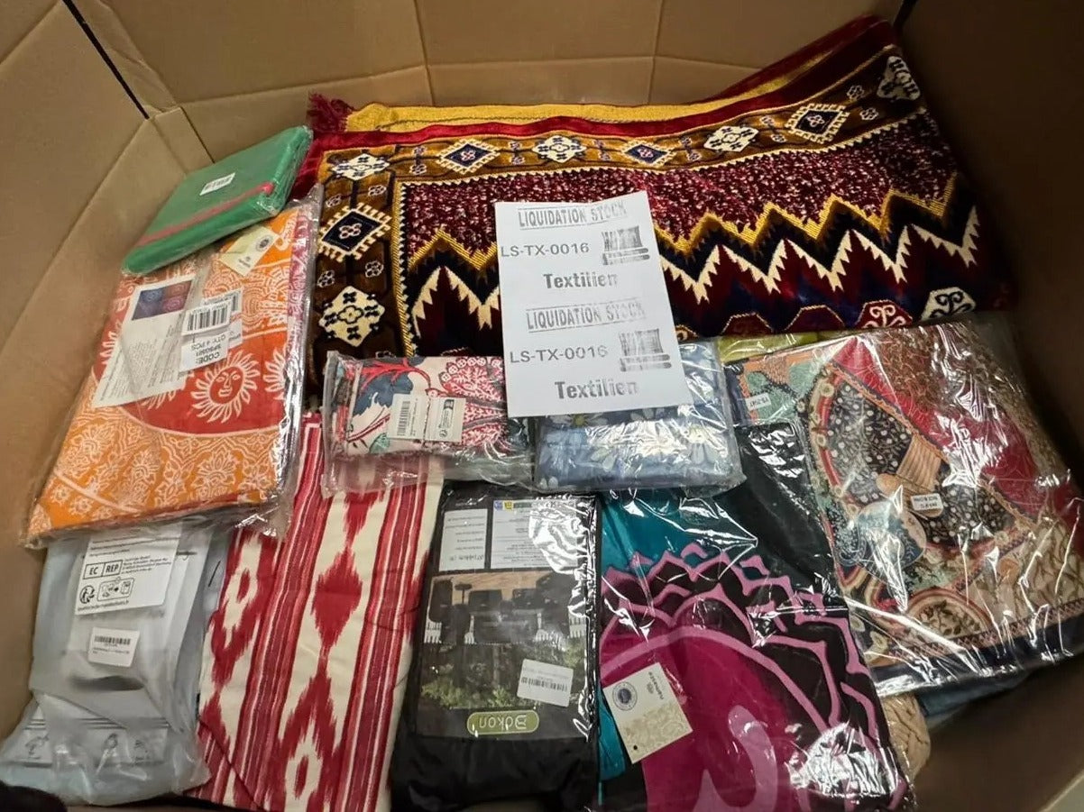 Pallet includes Textiles items (LS-TX-016)-2
