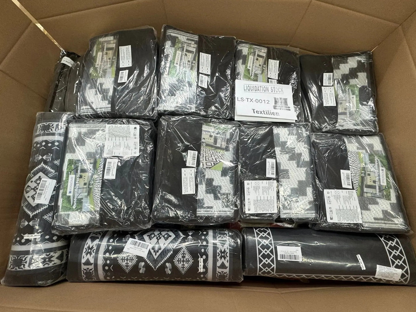 Pallet includes Textiles items (LS-TX-012)-4