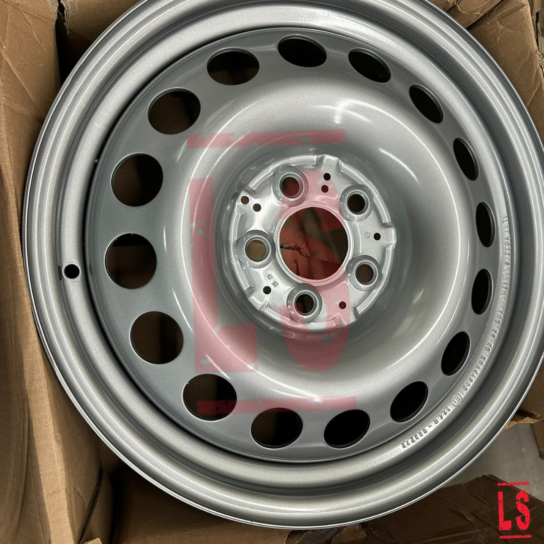 Gemischter Markenreifen und Felgen Posten – 5 Unmanifestierter Paletten