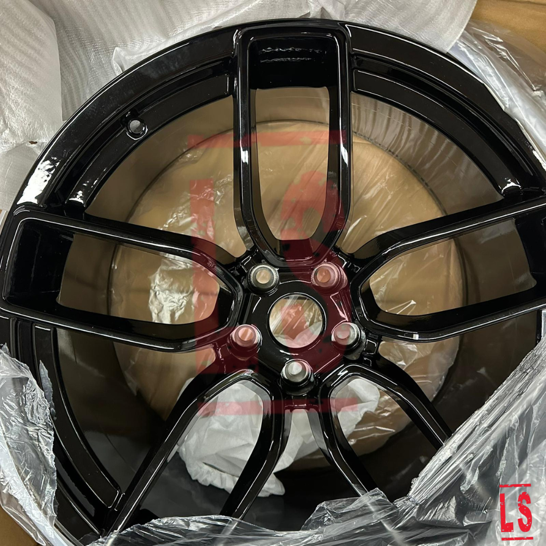 Gemischter Markenreifen und Felgen Posten – 5 Unmanifestierter Paletten