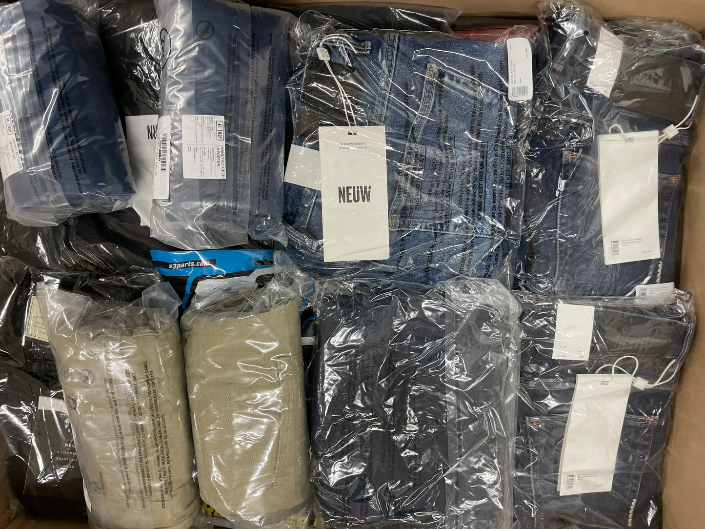 Pallet includes Mix Brand Apparel (LS-0073)-1