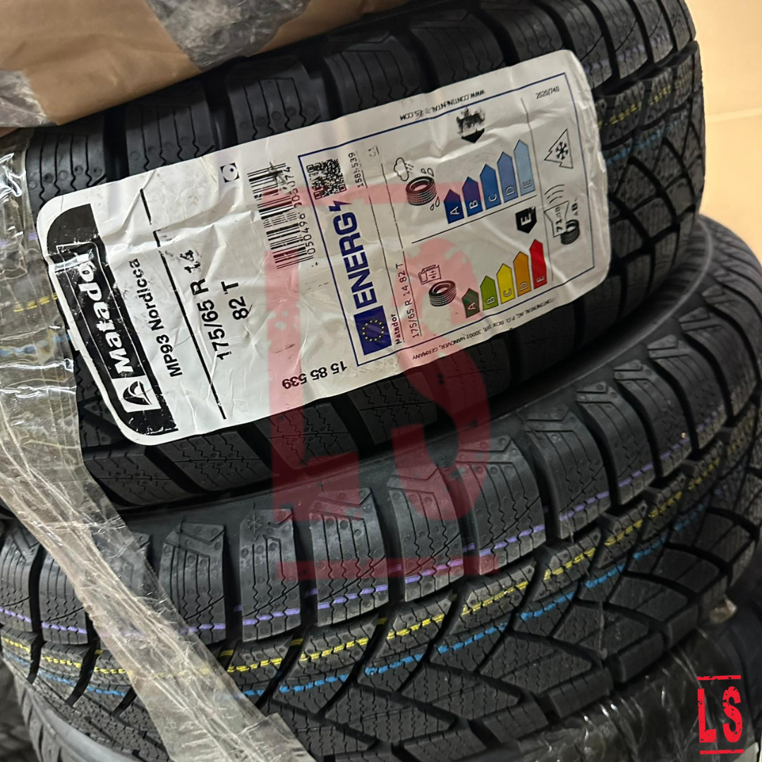 Gemischter Markenreifen und Felgen Posten – 5 Unmanifestierter Paletten