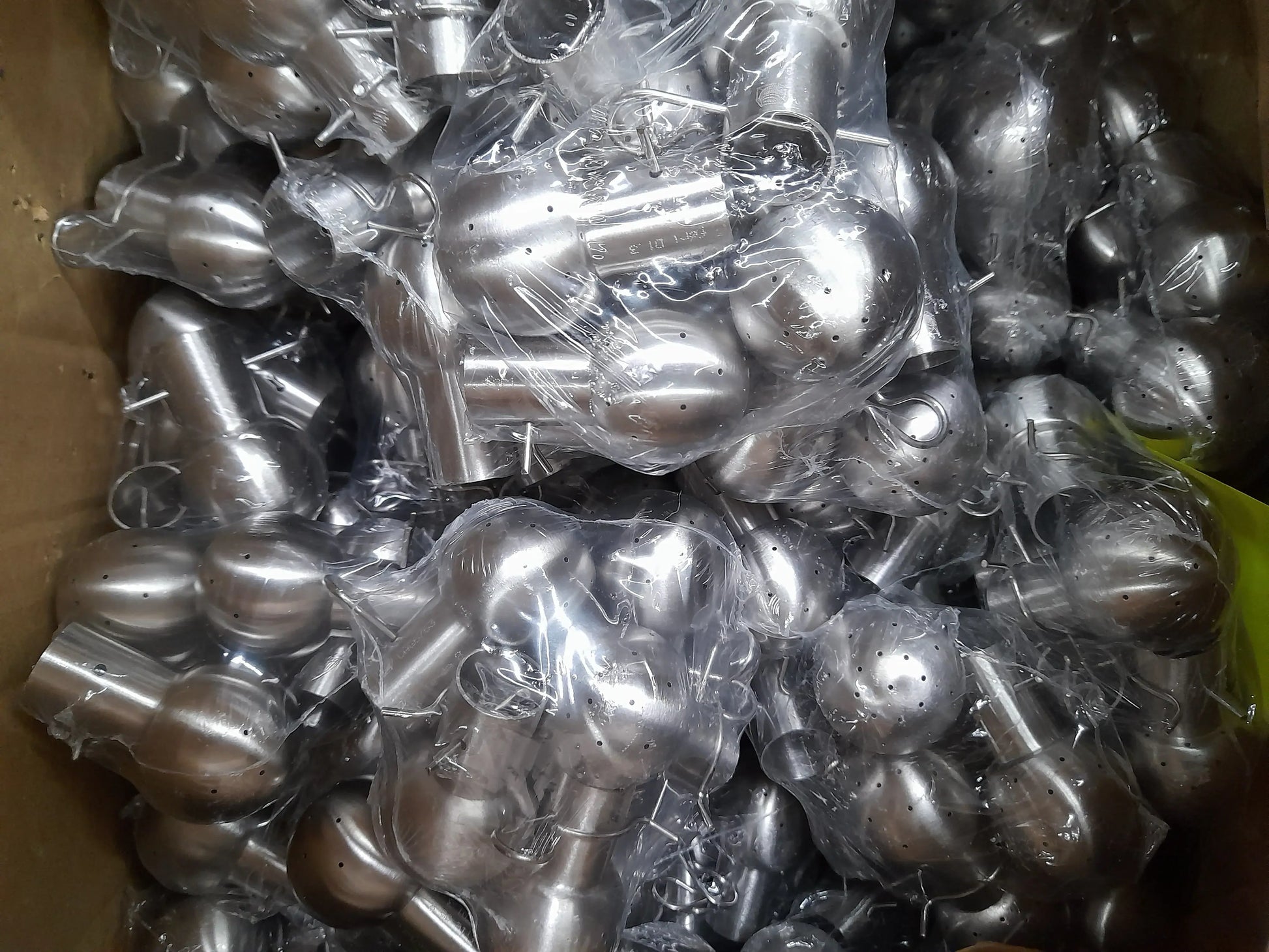 Pallet includes Hardware items (LS-0050)-4