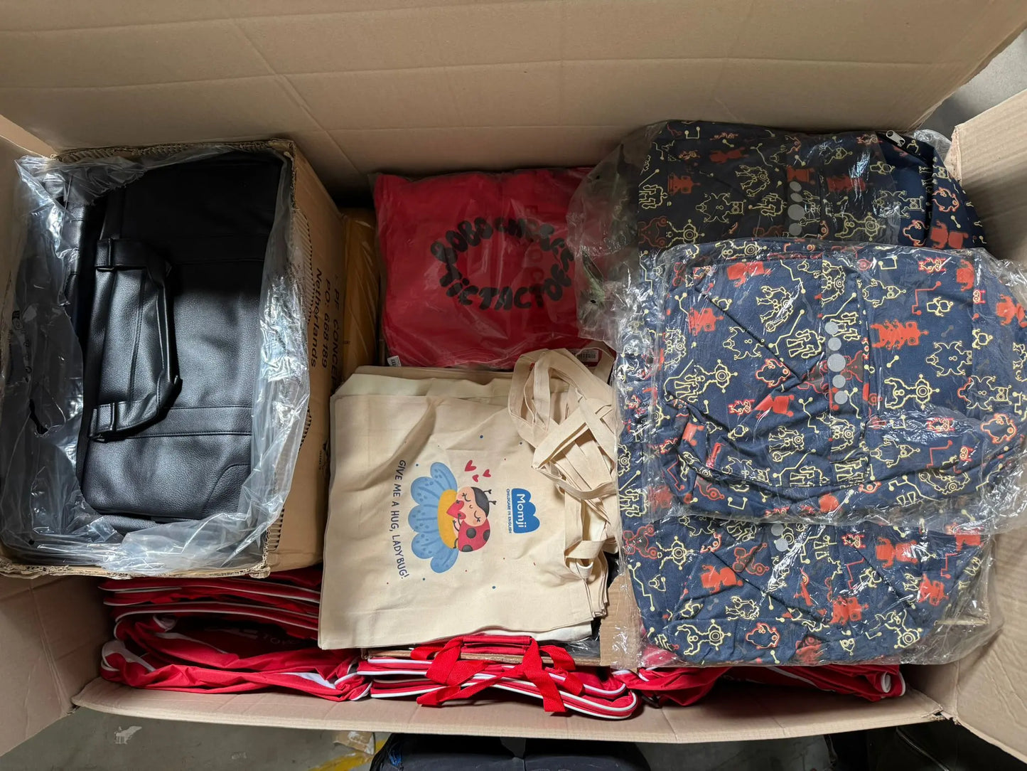 Pallet includes Bags items (LS-TS-006)-2