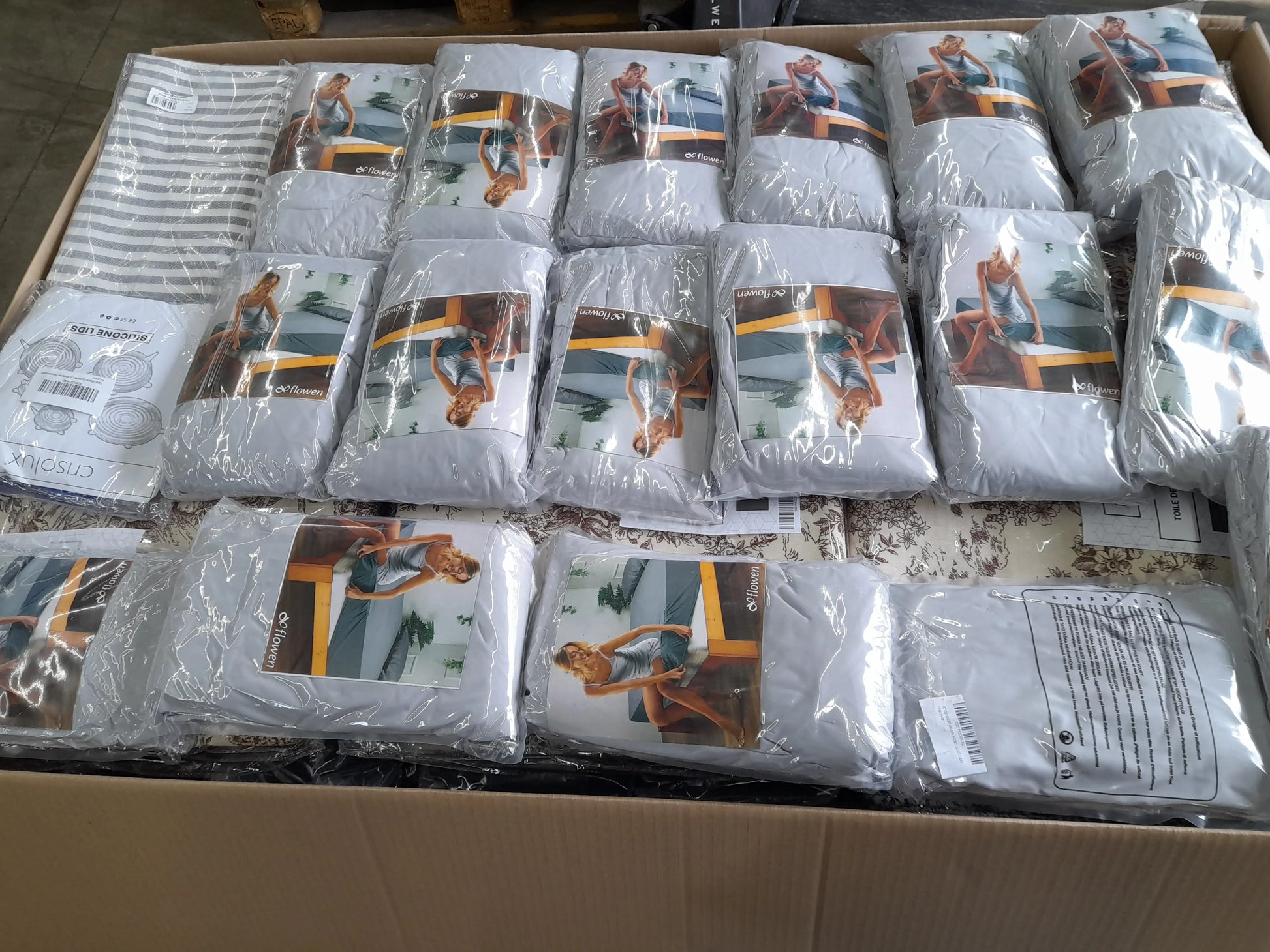 Pallet includes Textiles (LS-0035)-3